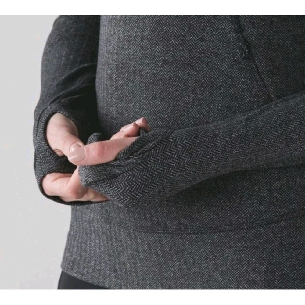 Lululemon Pullover Think Fast Quarter Zip Gray Black Herringbone Sweatshirt Sz 4 - Picture 9 of 13